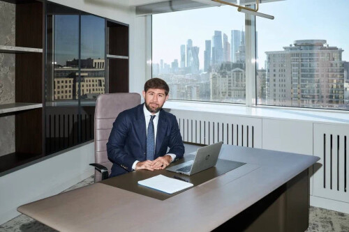 BIZNESMEN-ALISULTANOV-RUSLAN-LECIEVIC.jpg